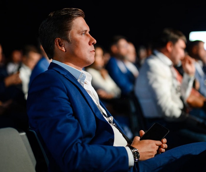 R52.RU — золотой партнер Битрикс24